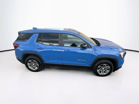 Used 2025 GMC Terrain Elevation w/ Technology Package II AWD/4WD image 10