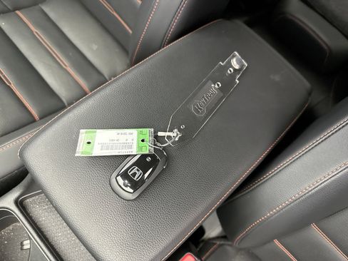 Used 2024 Honda CR-V Sport Touring image 9