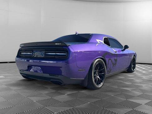 Used 2016 Dodge Challenger SRT Hellcat RWD image 4