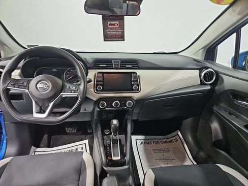 Used 2021 Nissan Versa SV FWD image 13