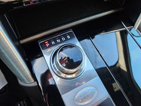 Used 2018 Land Rover Discovery HSE Luxury image 26