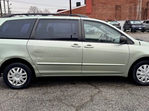 Used 2008 Toyota Sienna CE image 5