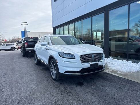 Used 2023 Lincoln Nautilus Reserve w/ Equipment Group 201A image 1