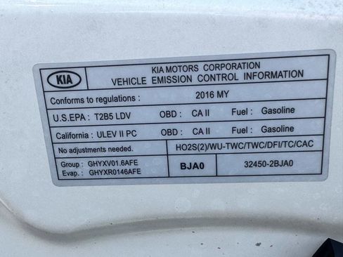 Used 2016 Kia Optima LX FWD image 18