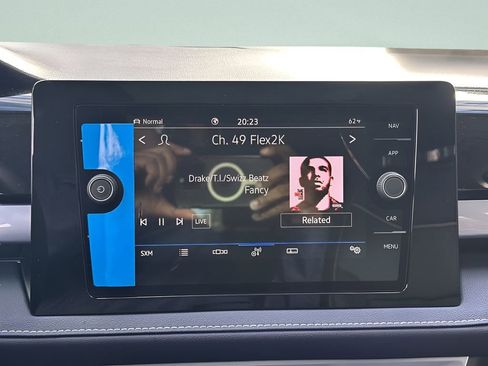 New 2026 Volkswagen Taos SEL image 16