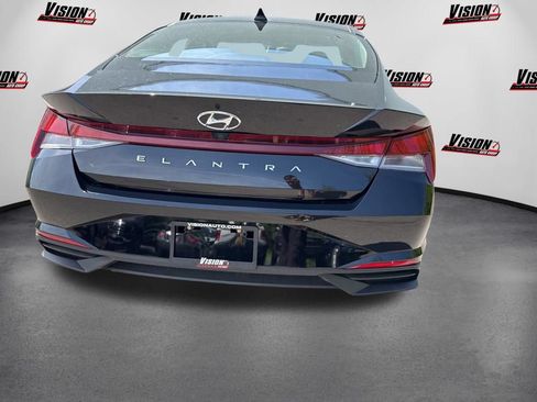 Used 2023 Hyundai Elantra SEL FWD image 6