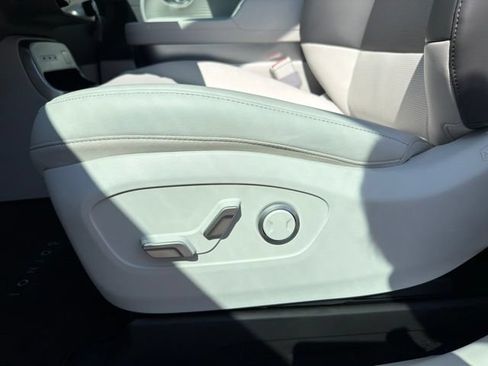 Certified 2026 Hyundai Ioniq 9 SEL AWD/4WD image 9