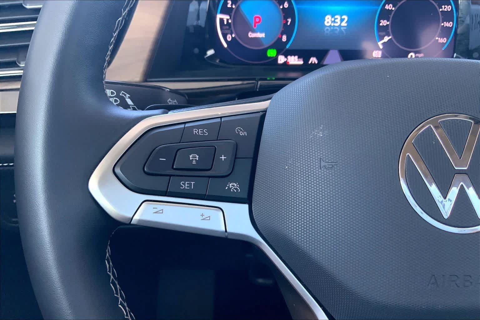 Used 2026 Volkswagen Atlas SE FWD image 23