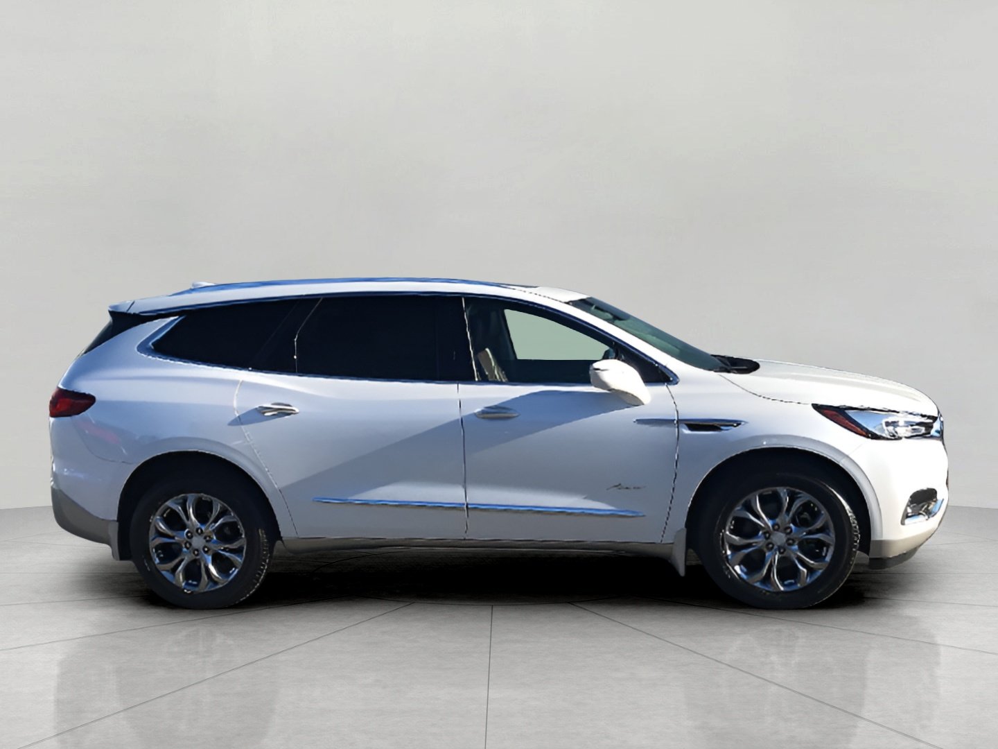 Certified 2019 Buick Enclave Avenir w/ Avenir Technology Package AWD/4WD image 4