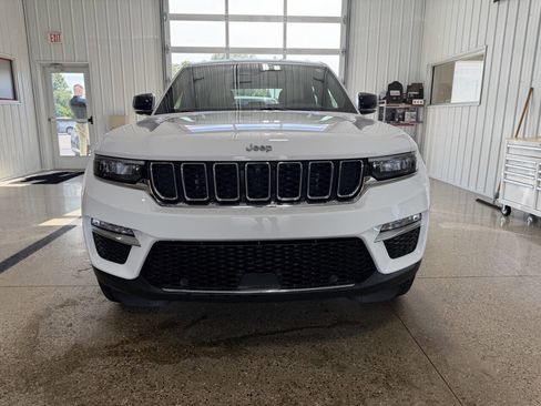 Used 2022 Jeep Grand Cherokee Limited 4xe w/ Luxury Tech Group II AWD/4WD image 7