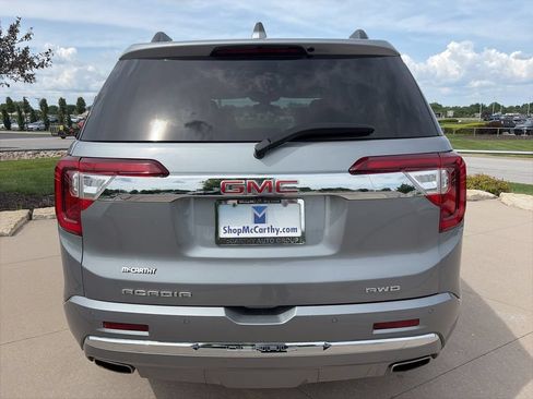 Used 2023 GMC Acadia Denali AWD/4WD image 15