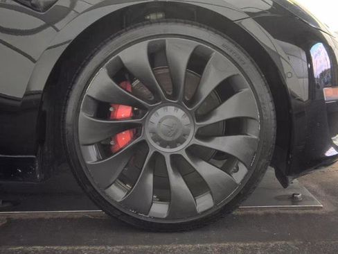 Used 2022 Tesla Model 3 Performance image 13