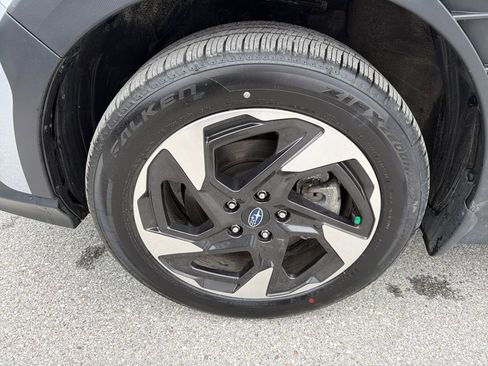 Certified 2025 Subaru Crosstrek 2.5i Limited AWD/4WD image 8