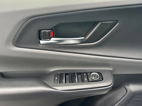 Used 2026 Toyota Prius XLE image 15