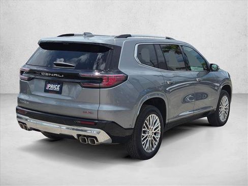 Used 2026 GMC Acadia Denali w/ Super Cruise Package FWD image 5