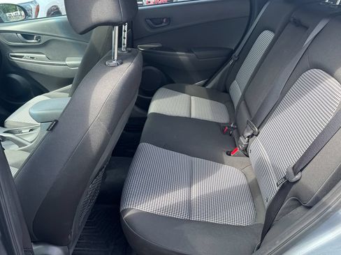 Used 2021 Hyundai Kona SEL Plus AWD/4WD image 35