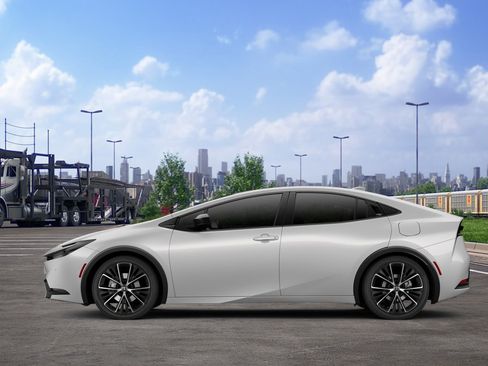New 2026 Toyota Prius XLE image 4