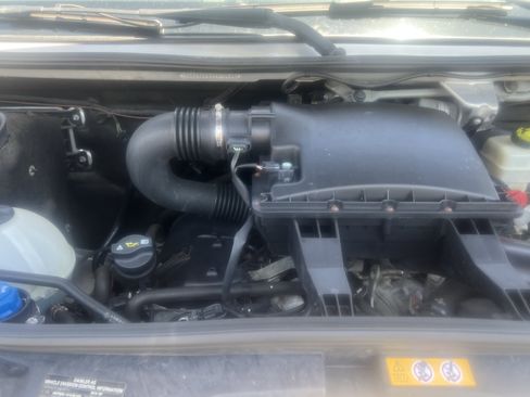Used 2014 Mercedes-Benz Sprinter 2500 image 19