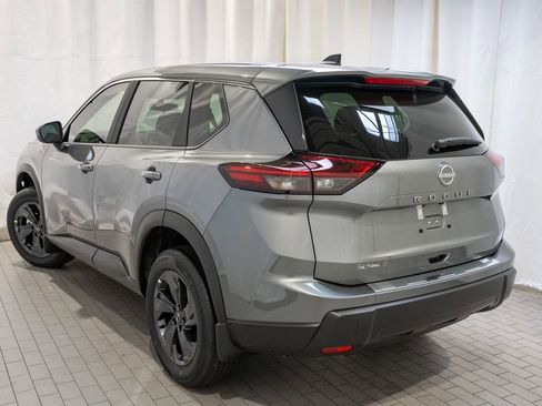 New 2026 Nissan Rogue SV image 4