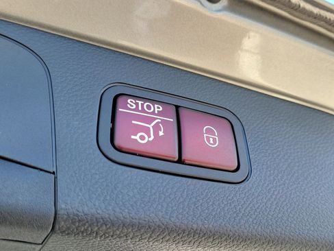 Certified 2022 Mercedes-Benz GLC 300 image 9