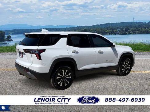 Used 2025 Chevrolet Equinox LT AWD/4WD image 3
