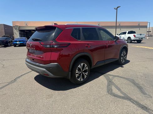 Certified 2023 Nissan Rogue SV w/ SV Premium B Package FWD image 5