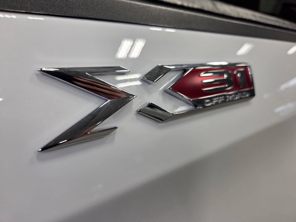 Used 2021 GMC Sierra 1500 SLT w/ SLT Premium Package AWD/4WD image 20