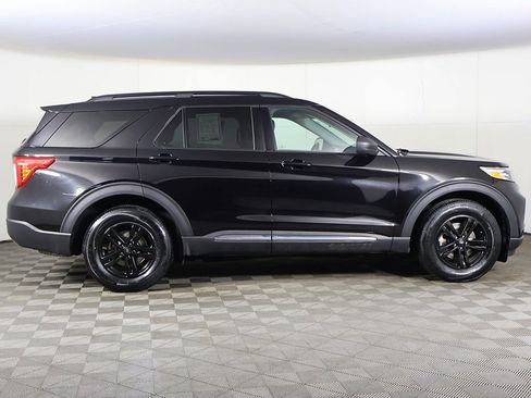 Used 2020 Ford Explorer XLT w/ Equipment Group 202A image 18