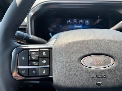New 2026 Ford F250 Platinum w/ FX4 Off-Road Package AWD/4WD image 24