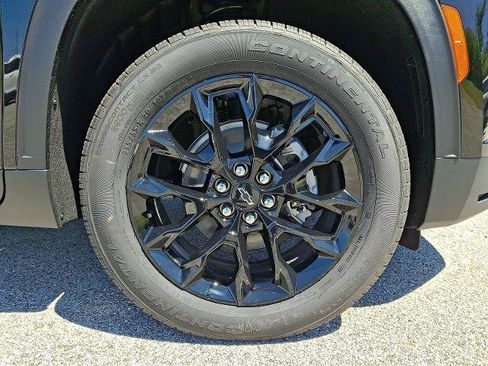 New 2026 Chevrolet Traverse LT w/ Midnight/Sport Edition FWD image 5