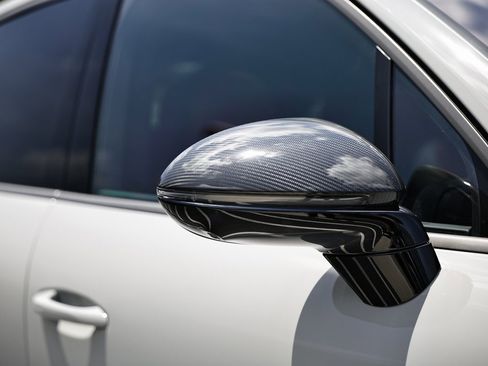 New 2025 Porsche Cayenne Turbo image 18