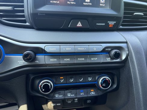 Used 2020 Hyundai Veloster 2.0 image 30