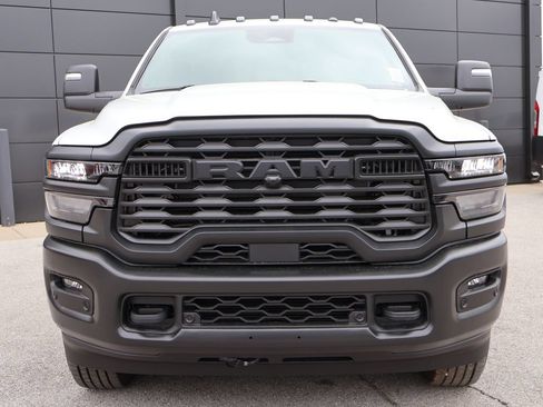 New 2026 RAM 3500 Tradesman AWD/4WD image 7