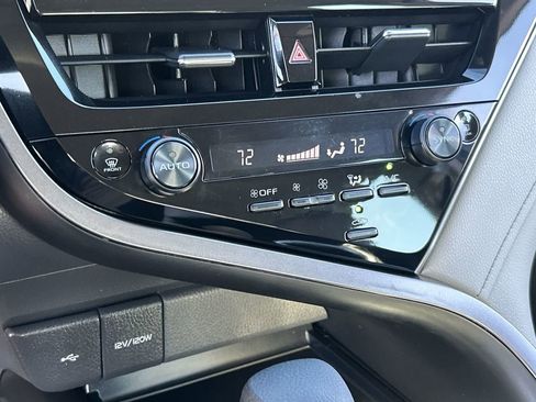 Used 2022 Toyota Camry LE w/ Carpet Mat Package (TMS) image 23