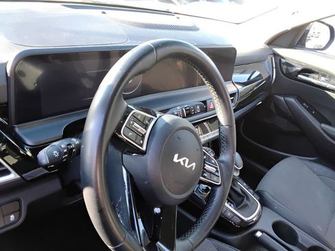 Used 2024 Kia Seltos S AWD/4WD image 8