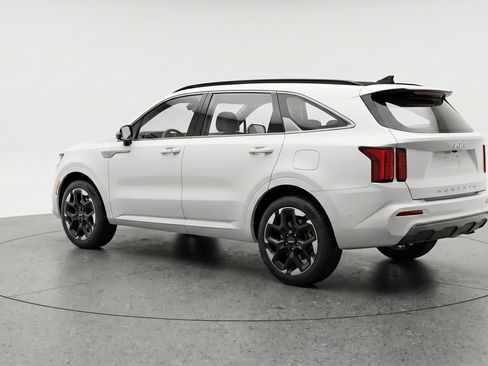 Used 2024 Kia Sorento S AWD/4WD image 6