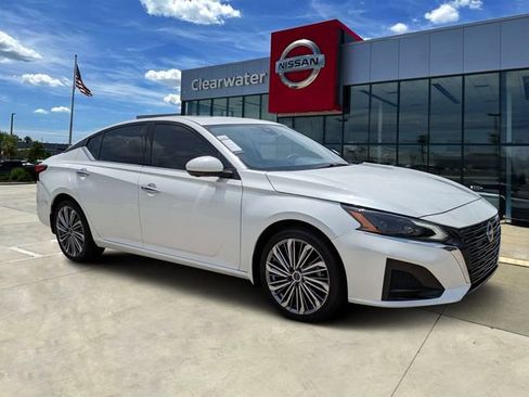 Used 2024 Nissan Altima 2.5 SL AWD/4WD image 1