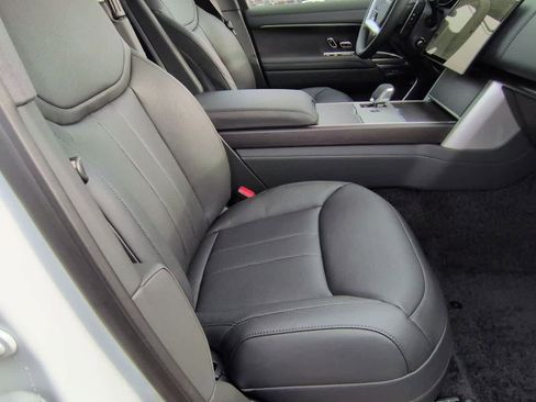 New 2026 Land Rover Range Rover SE image 23