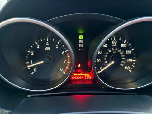 Used 2012 MAZDA MAZDA5 Touring w/ Moonroof & Audio Pkg FWD image 42