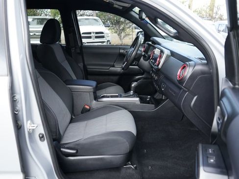 Used 2021 Toyota Tacoma TRD Sport image 37