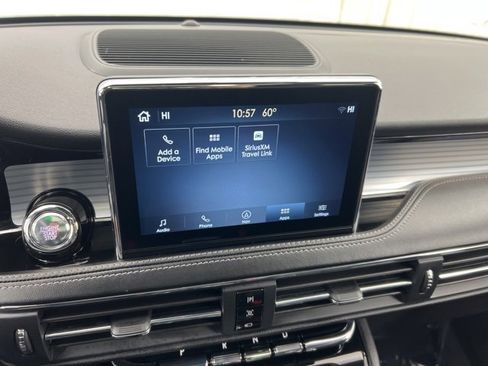 Used 2022 Lincoln Corsair AWD w/ Premium Package image 17