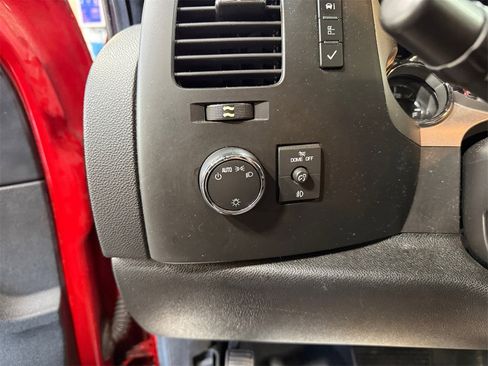 Used 2011 Chevrolet Silverado 1500 LT w/ Chrome Essentials Package image 26