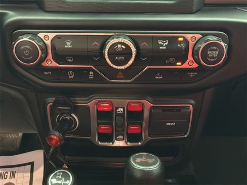 Used 2021 Jeep Wrangler Unlimited Sport image 28