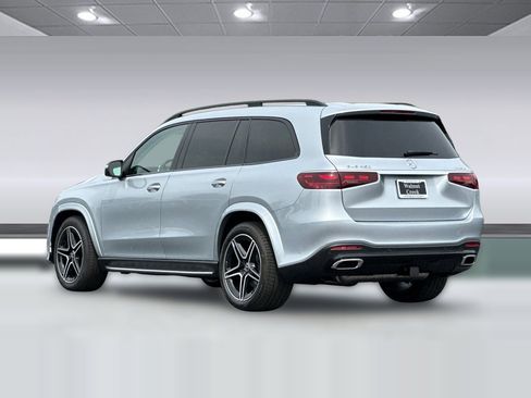 New 2026 Mercedes-Benz GLS 450 4MATIC image 3