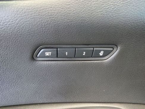 Used 2019 Cadillac XT5 Luxury FWD image 20