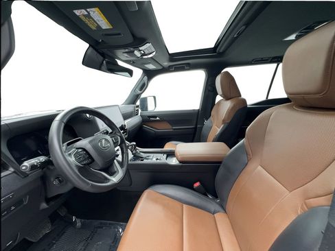 Used 2024 Lexus GX 550 w/ Cold Area Package AWD/4WD image 21
