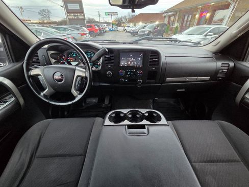 Used 2009 GMC Sierra 1500 SLE w/ Power Pack Plus AWD/4WD image 19