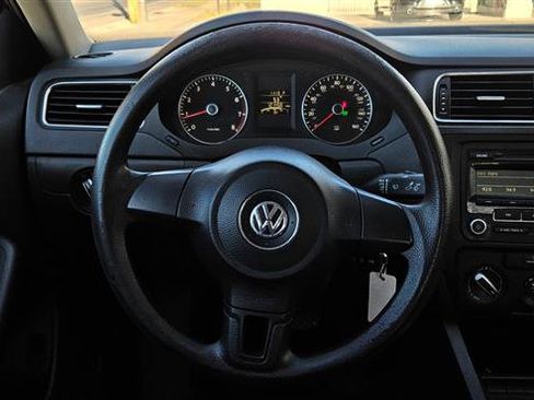 Used 2012 Volkswagen Jetta SE image 11
