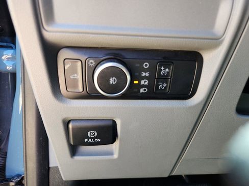 Used 2023 Ford F150 XLT AWD/4WD image 17