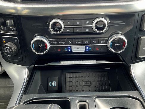 Used 2023 Ford F150 Lariat w/ Equipment Group 502A High AWD/4WD image 29